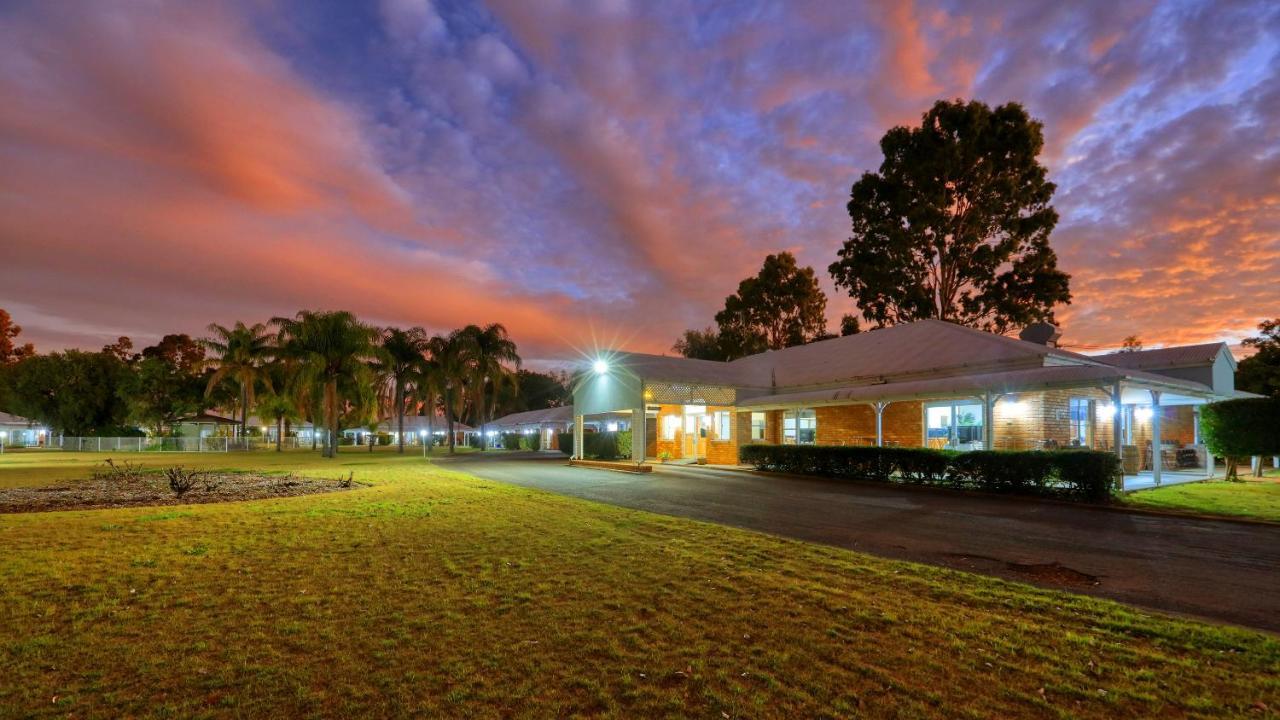 Chinchilla Great Western Motor Inn Exterior photo